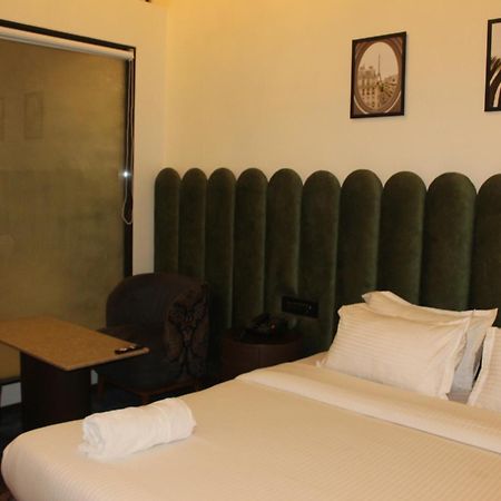 Gulf Hotel Mumbai- The Boutique Hotel Colaba Мумбаї Екстер'єр фото