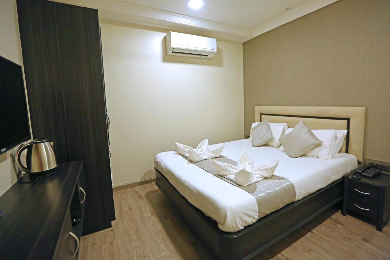 Gulf Hotel Mumbai- The Boutique Hotel Colaba Мумбаї Екстер'єр фото