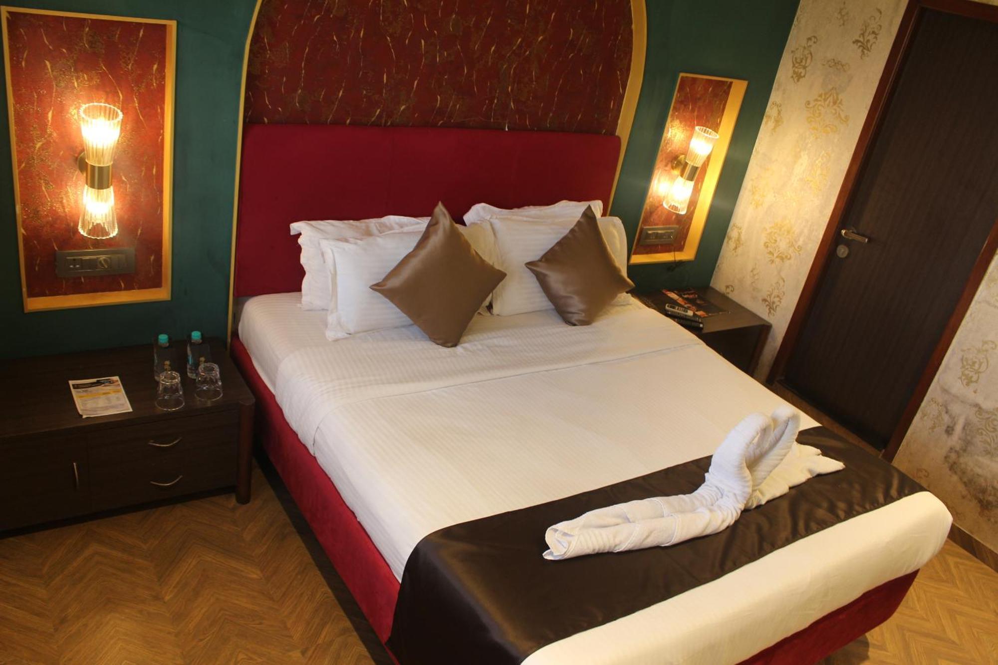 Gulf Hotel Mumbai- The Boutique Hotel Colaba Мумбаї Екстер'єр фото