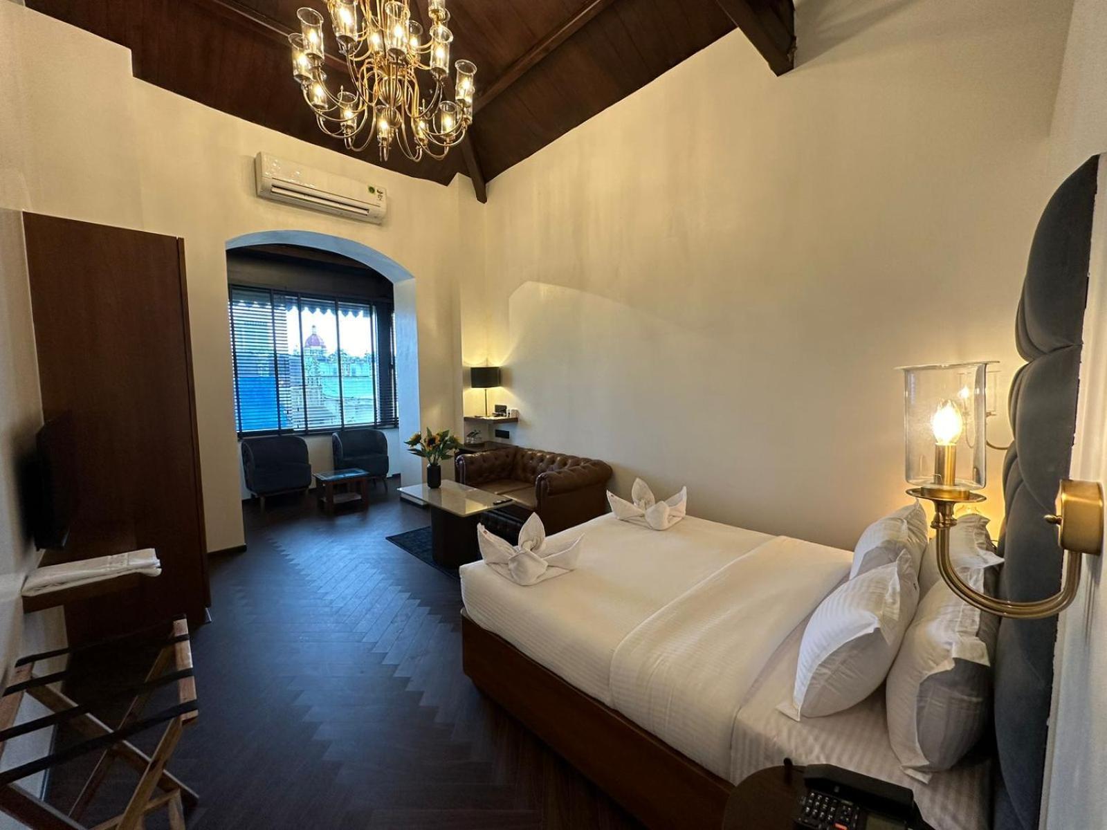 Gulf Hotel Mumbai- The Boutique Hotel Colaba Мумбаї Екстер'єр фото