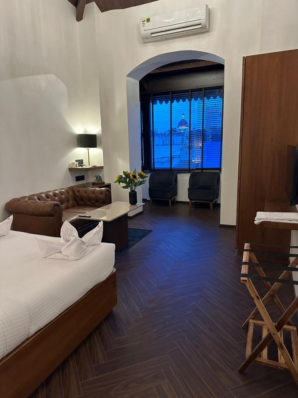 Gulf Hotel Mumbai- The Boutique Hotel Colaba Мумбаї Екстер'єр фото