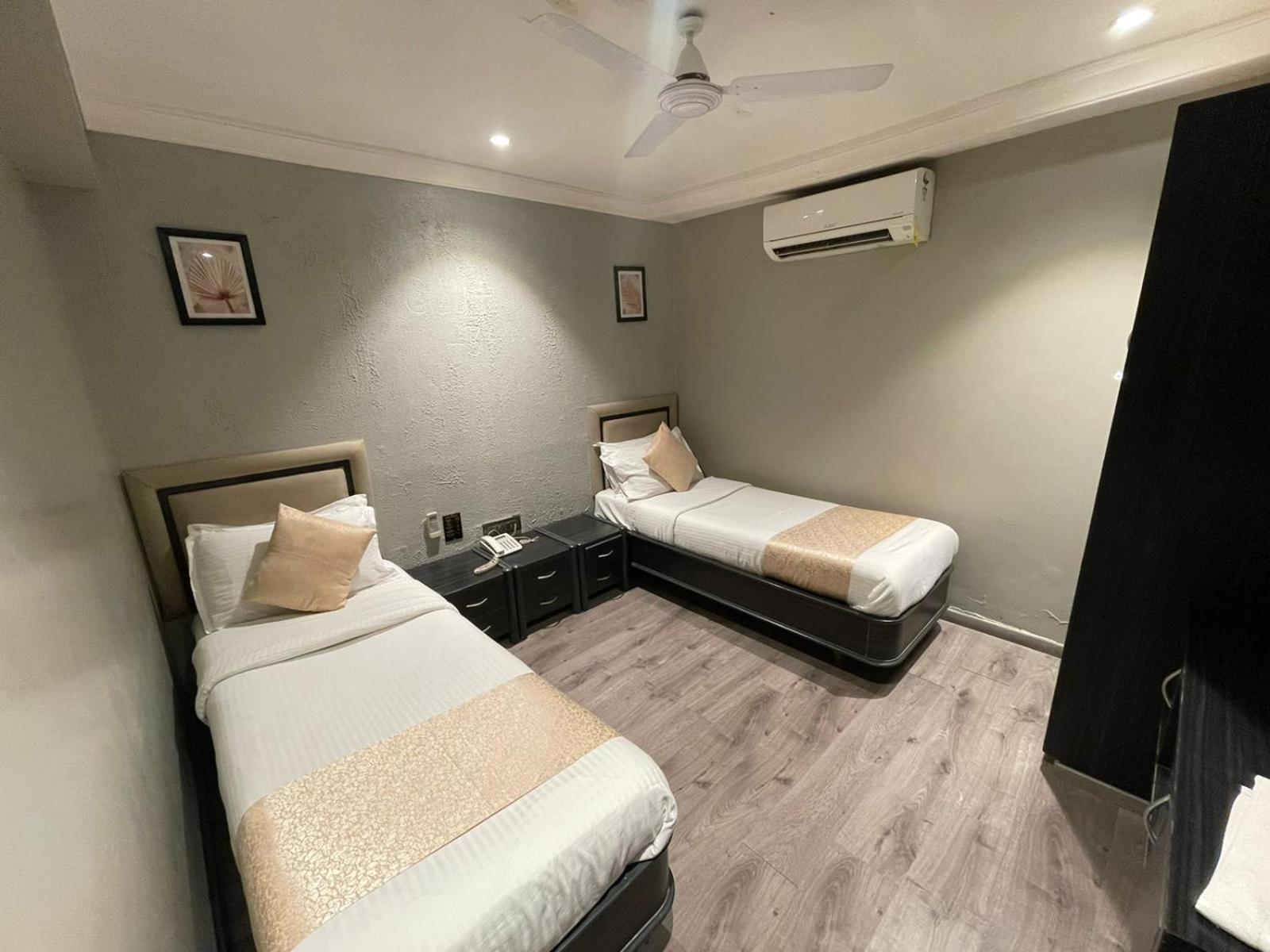 Gulf Hotel Mumbai- The Boutique Hotel Colaba Мумбаї Екстер'єр фото